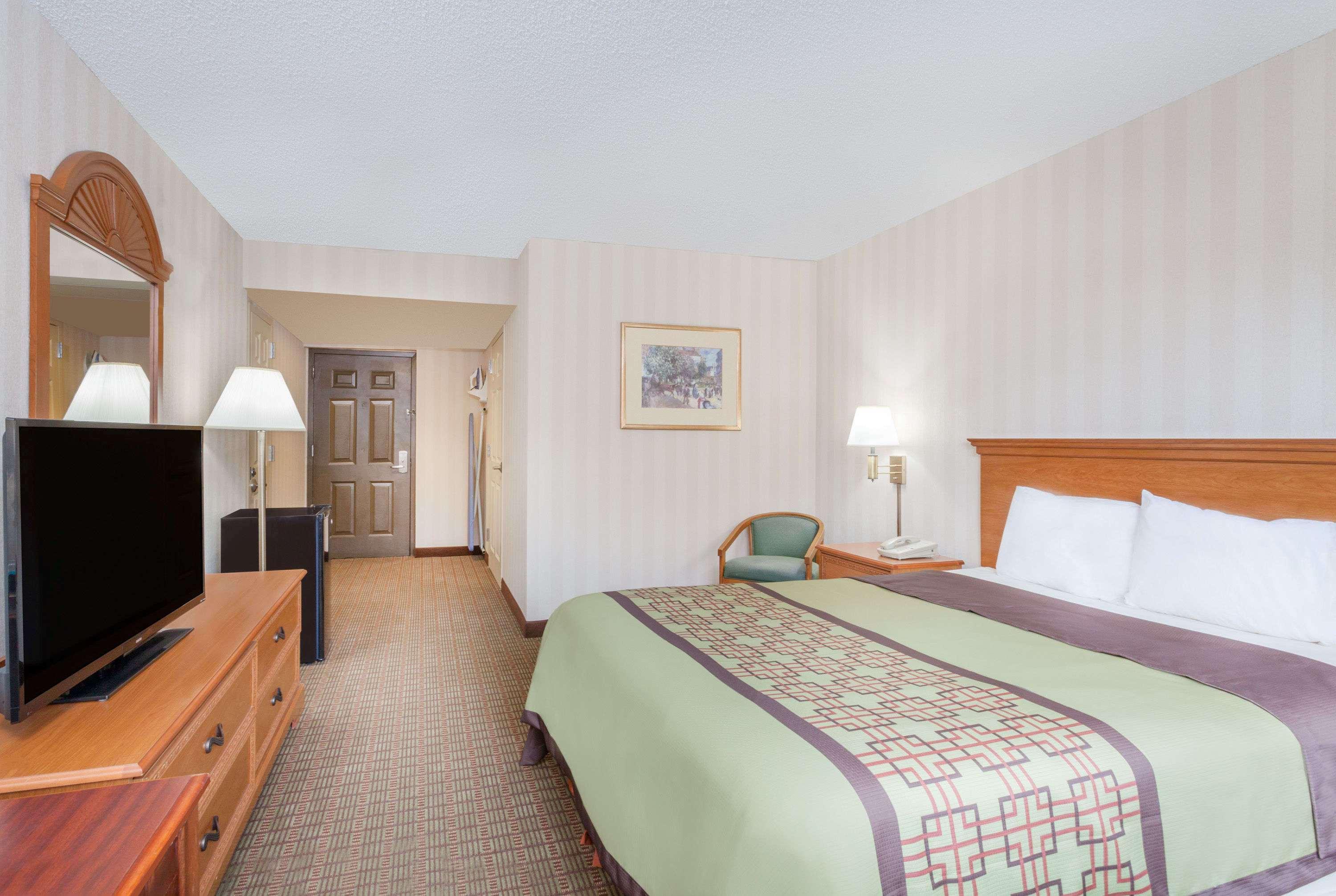 Days Inn By Wyndham Albany Suny Exterior foto