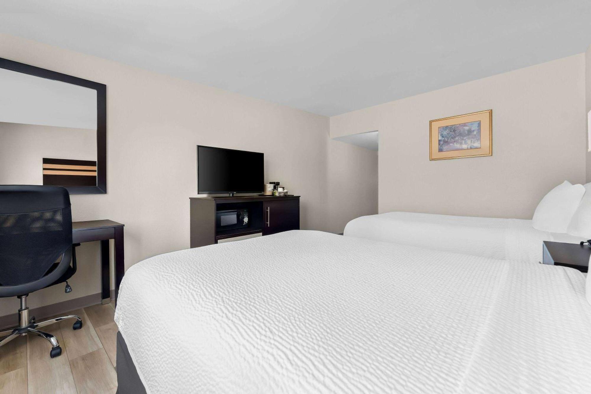 Days Inn By Wyndham Albany Suny Exterior foto